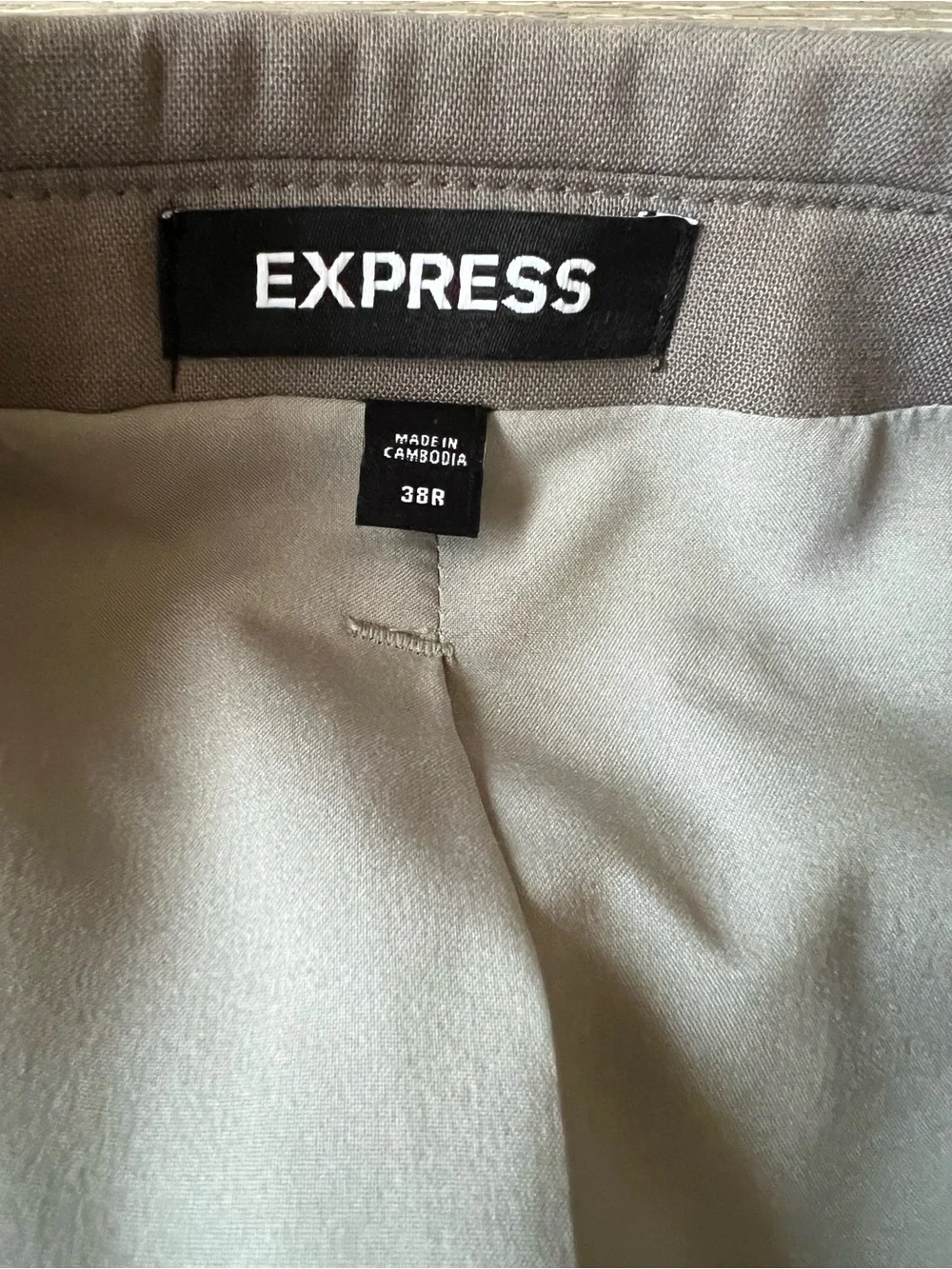 Express Men’s Taupe Suit Jacket & Matching Pants